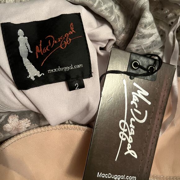 Mac Duggal Floral Embroidered V Neck Sparkle Ball Gown Women's Sz 2 NEW $798 - Picture 8 of 9